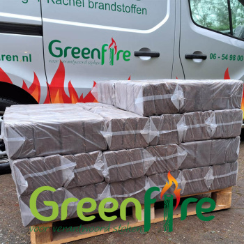 Nachtbriketten 10 kg verpakking, langzaam brandend hardhout per halve pallet