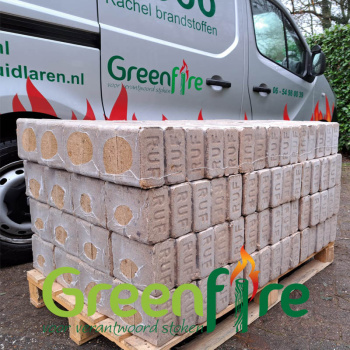 RUF houtbriketten strak geperst halve pallet